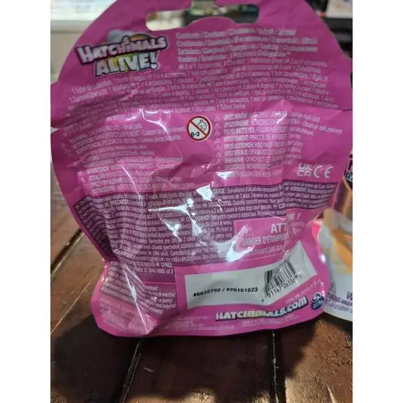 Hatchimals Alive, Neon Rainbow, Blind Box Surprise 2 Pack New Sealed Color - Picture 3 of 3